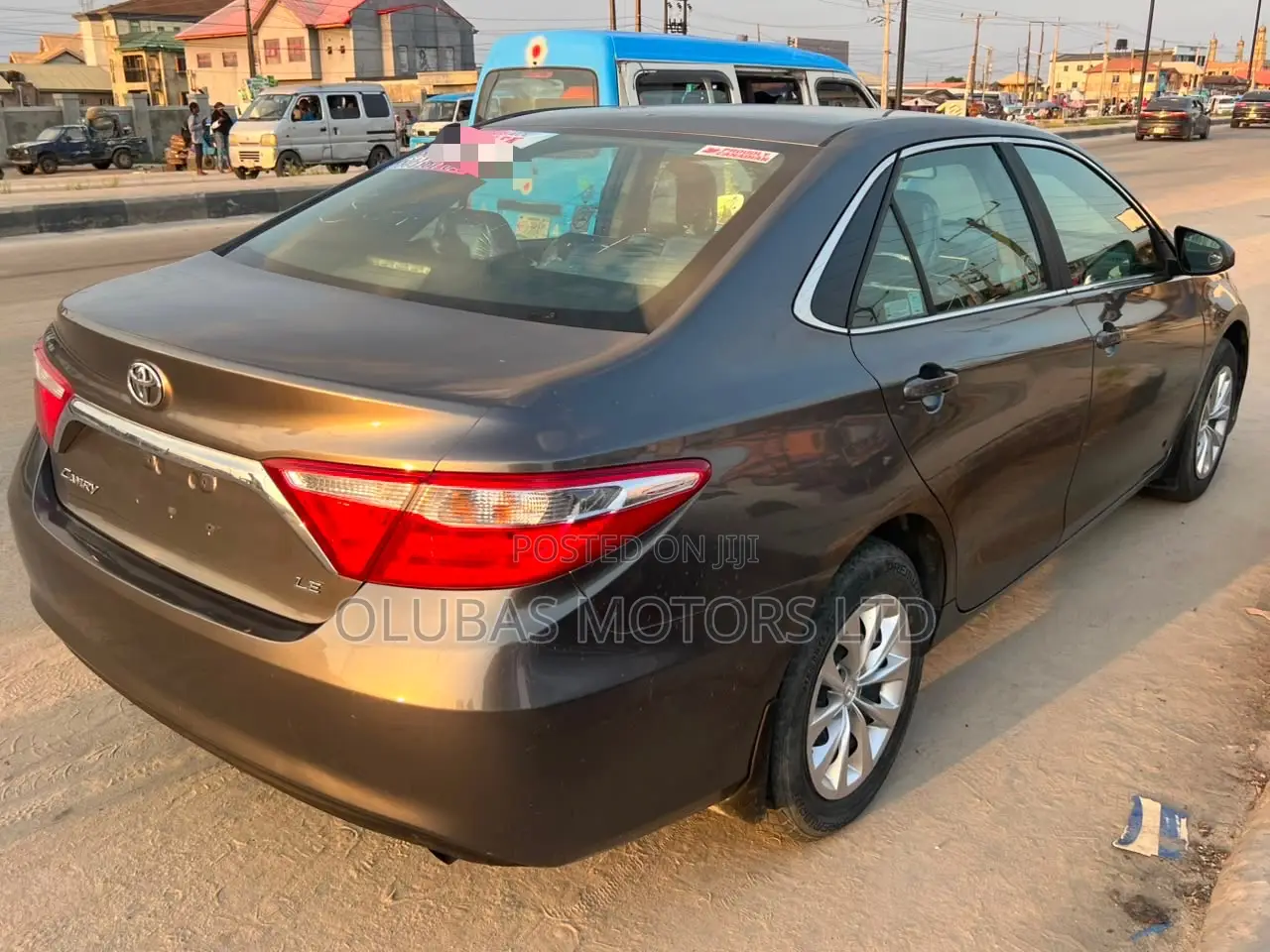 Toyota Camry LE 4dr Sedan (2.5L 4cyl 6A) 2016 Gray