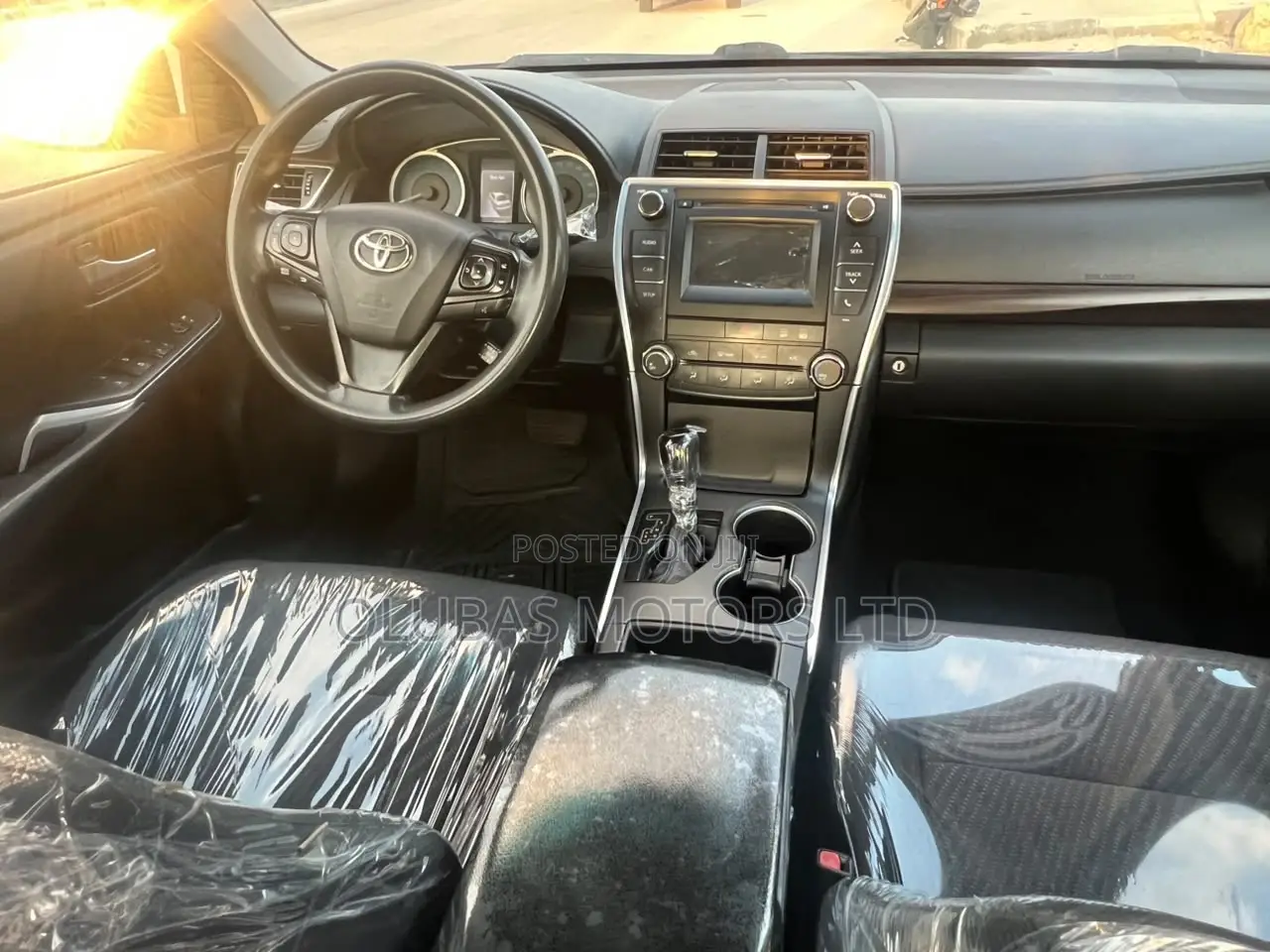 Toyota Camry LE 4dr Sedan (2.5L 4cyl 6A) 2016 Gray