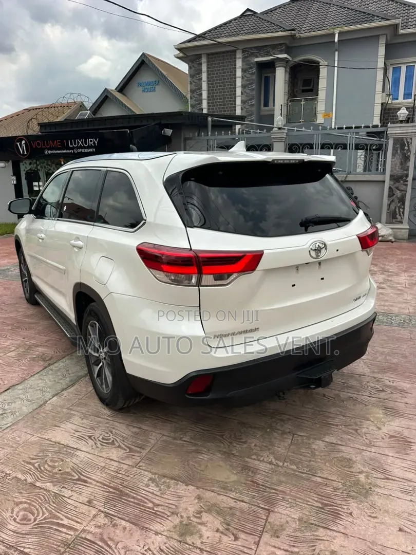 Toyota Highlander 2019 White