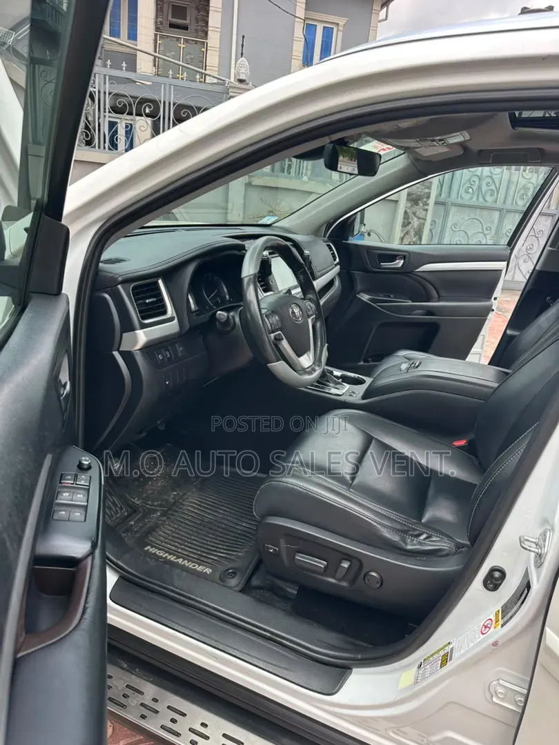 Toyota Highlander 2019 White