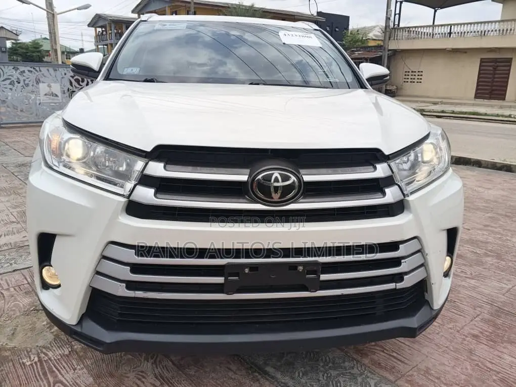 Toyota Highlander XLE 2019 White