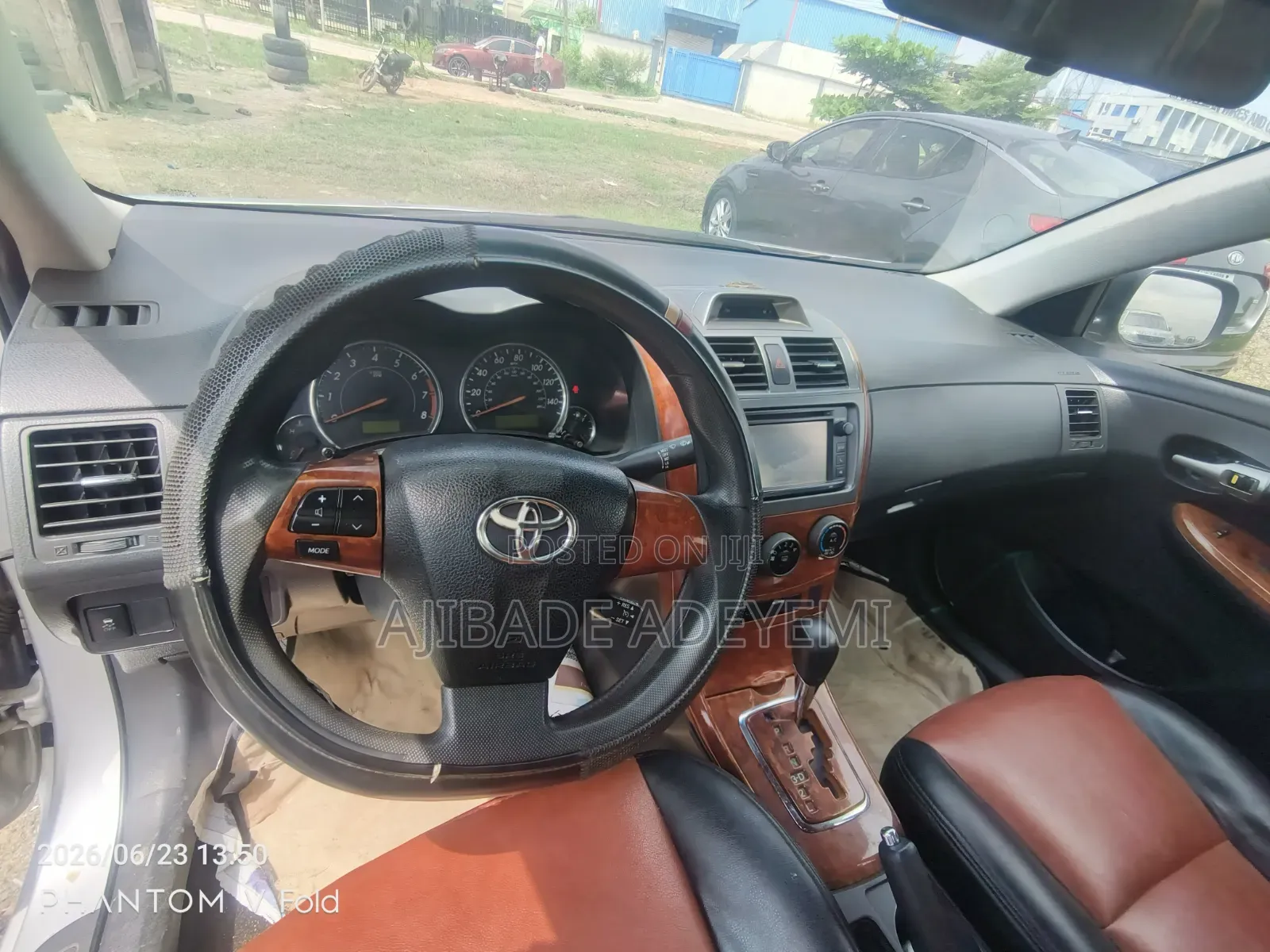 Toyota Corolla L 4dr Sedan (1.8L 4cyl 5M) 2012 Silver
