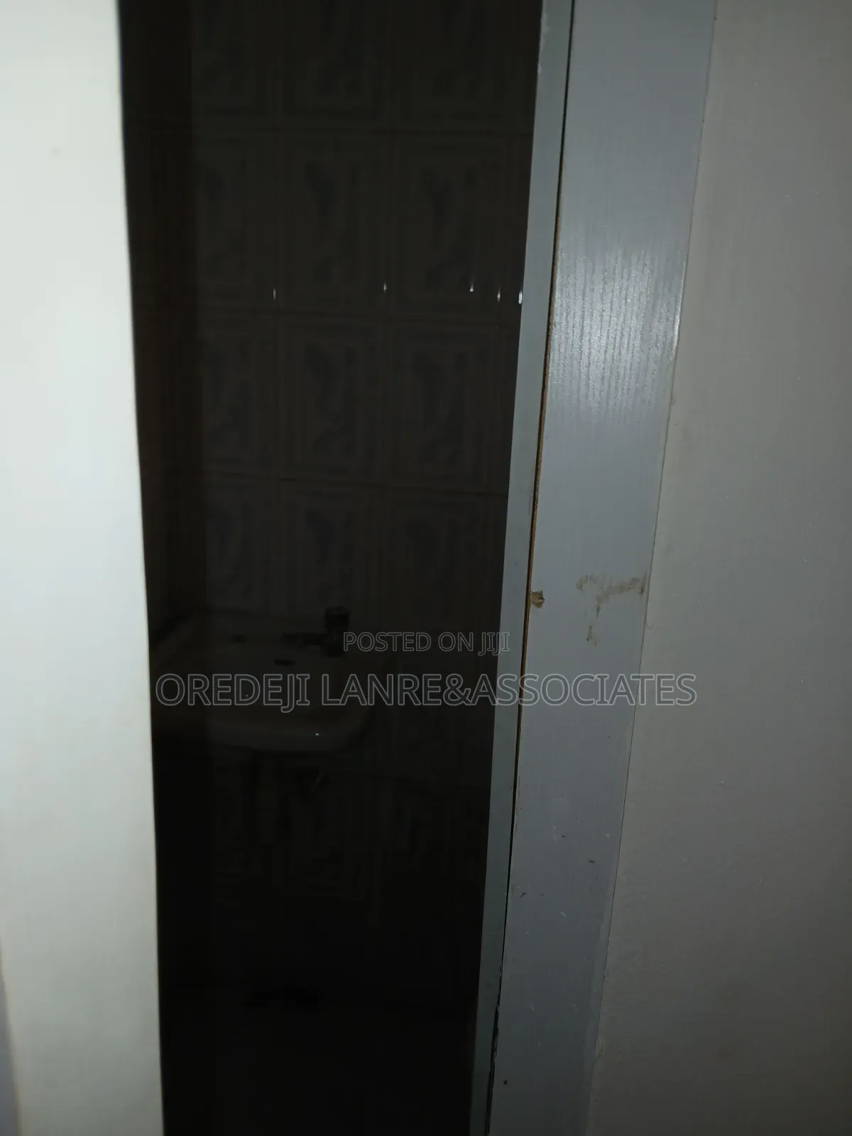 2bdrm Apartment in Magodo Phase 2 for rent