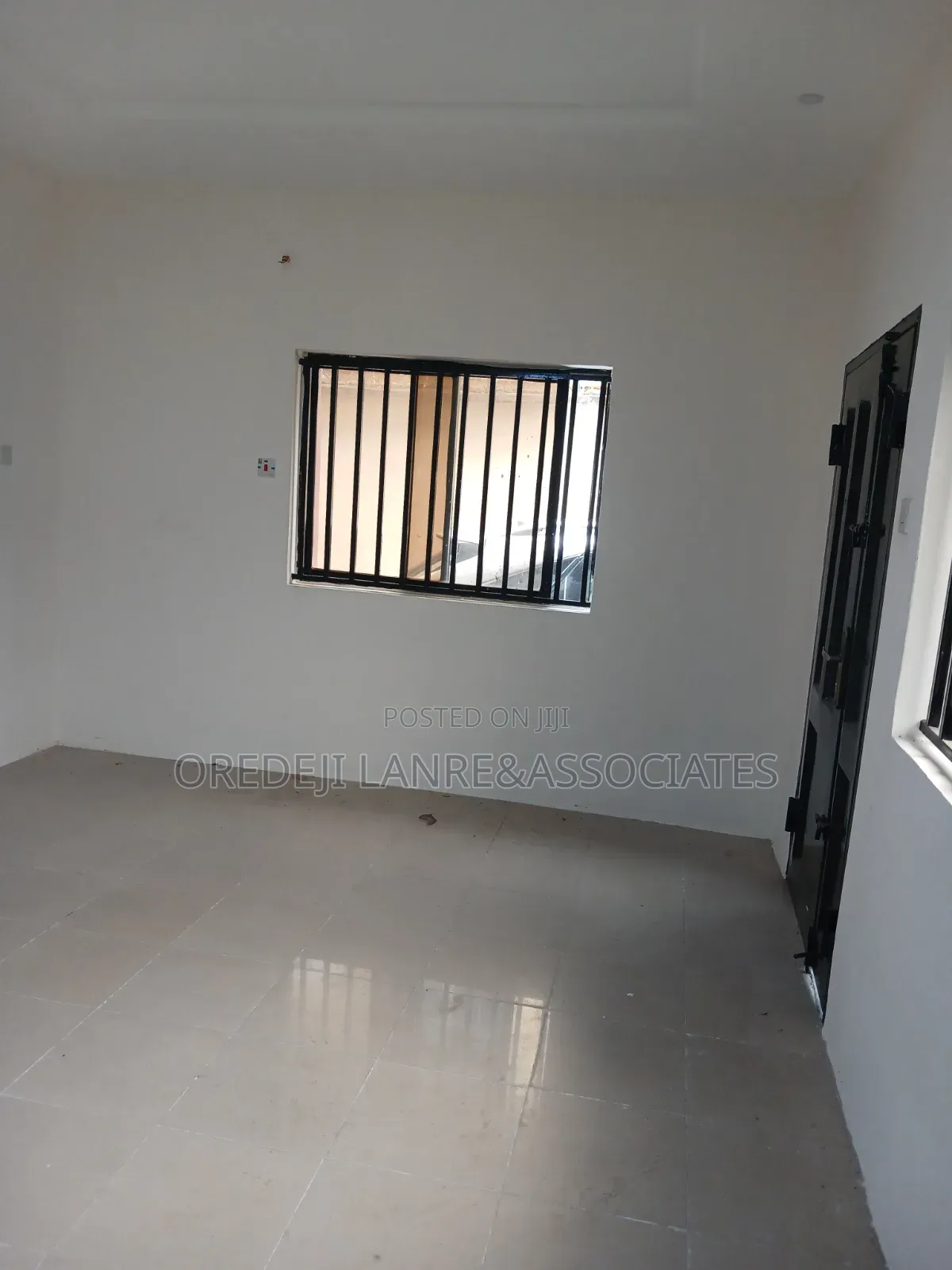2bdrm Apartment in Magodo Phase 2 for rent