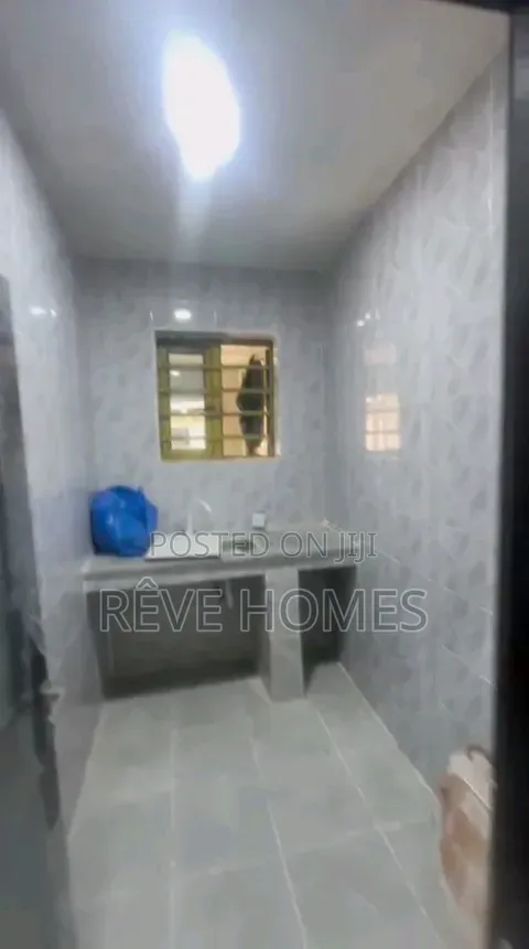 Furnished Mini Flat in Shomolu / Shomolu for rent