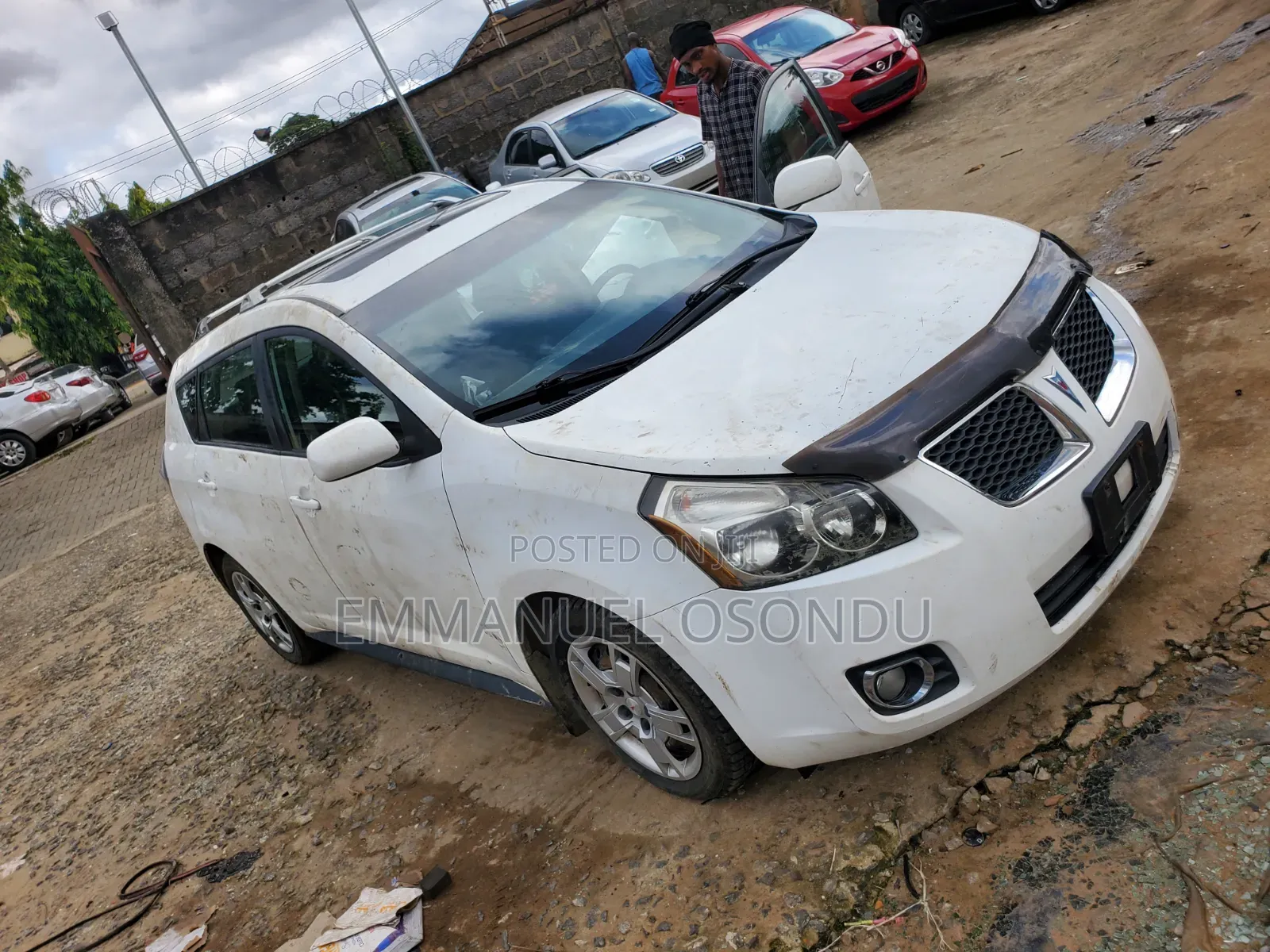 Pontiac Vibe 2009 White