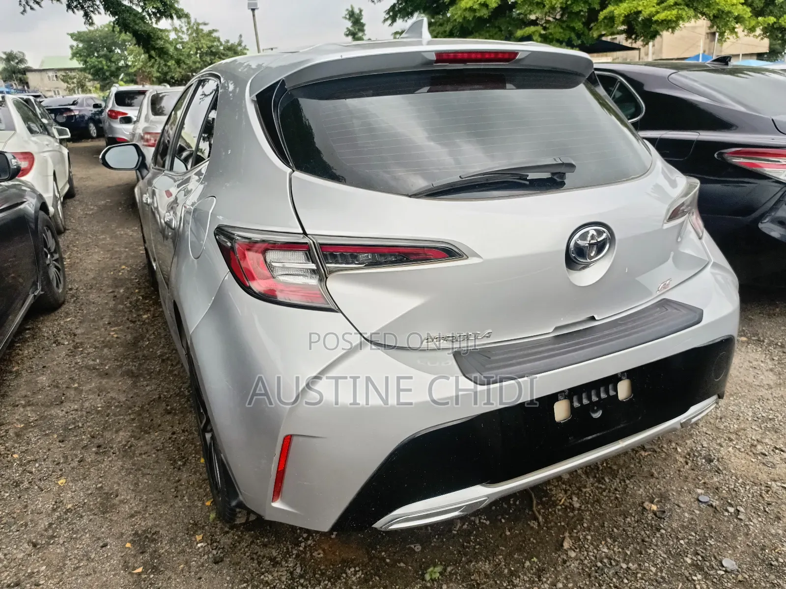 Toyota Corolla SE (1.8L 4cyl 6M) 2019 Silver