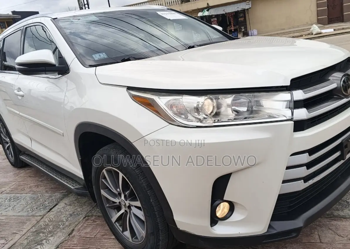 Toyota Highlander XLE 2019 White