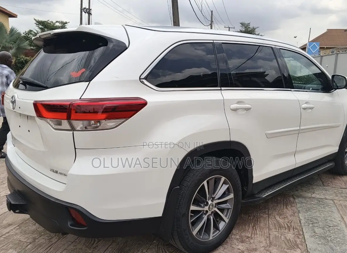 Toyota Highlander XLE 2019 White