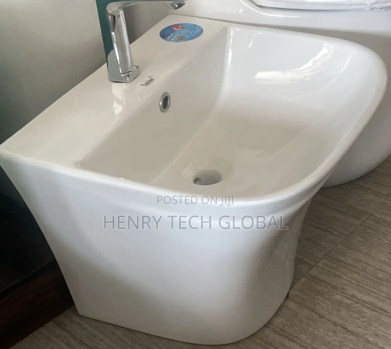 Wall Hung Basin