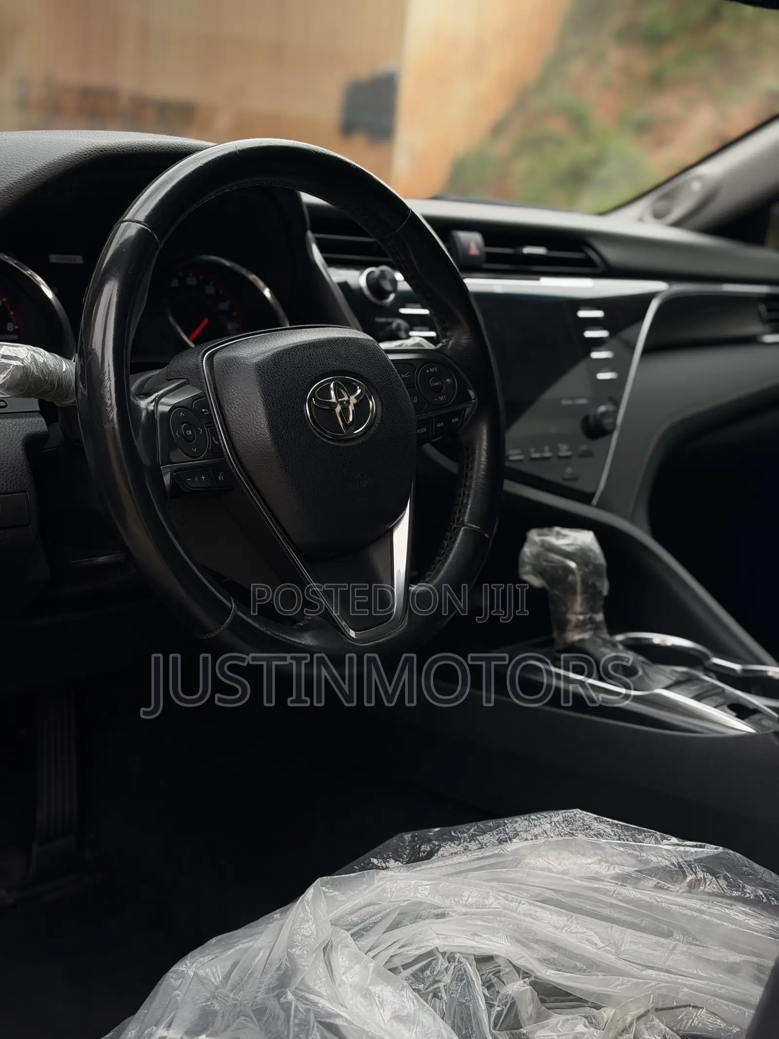 Toyota Camry XSE V6 (3.5L V6 8A) 2019 White