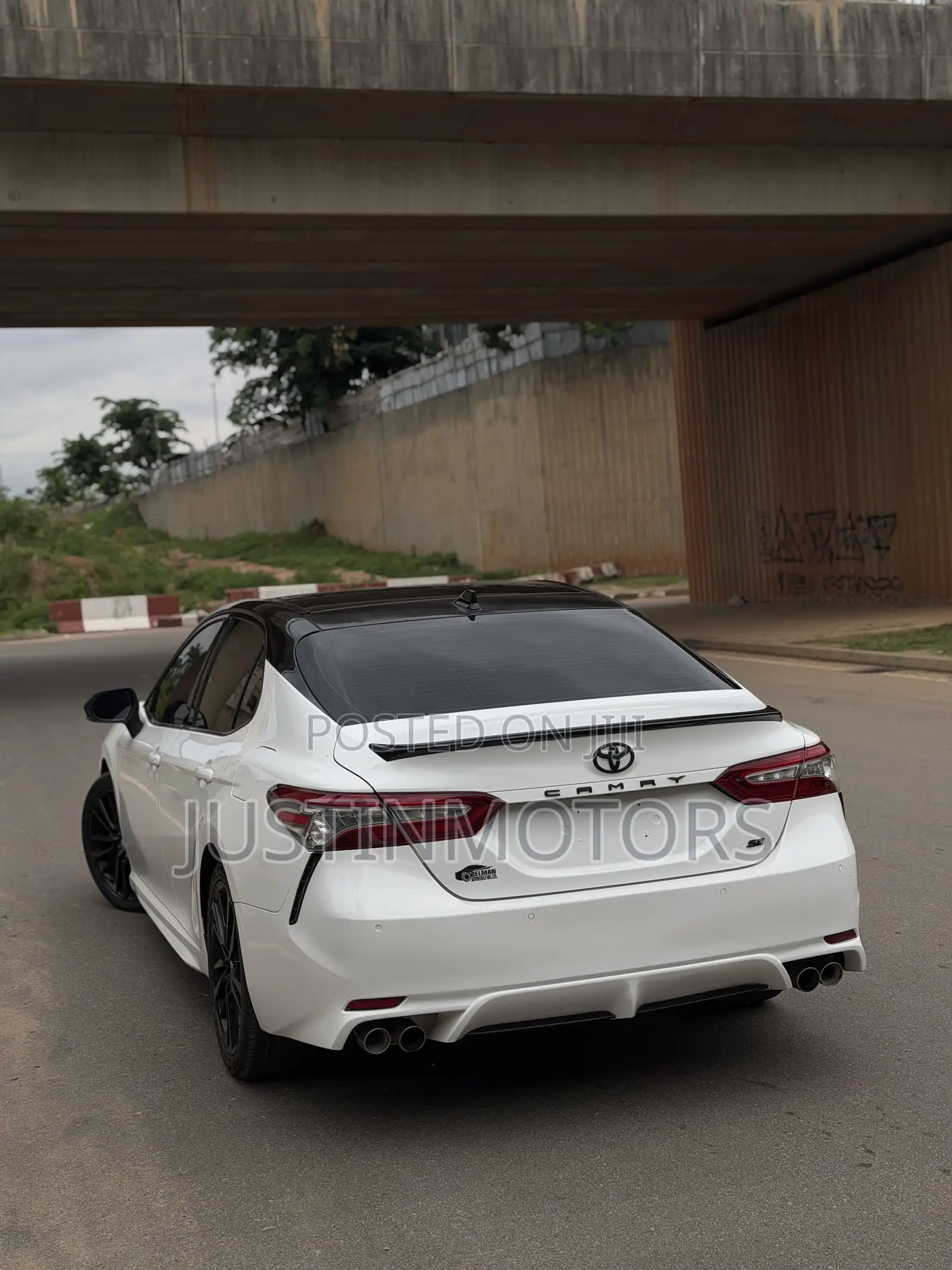 Toyota Camry XSE V6 (3.5L V6 8A) 2019 White