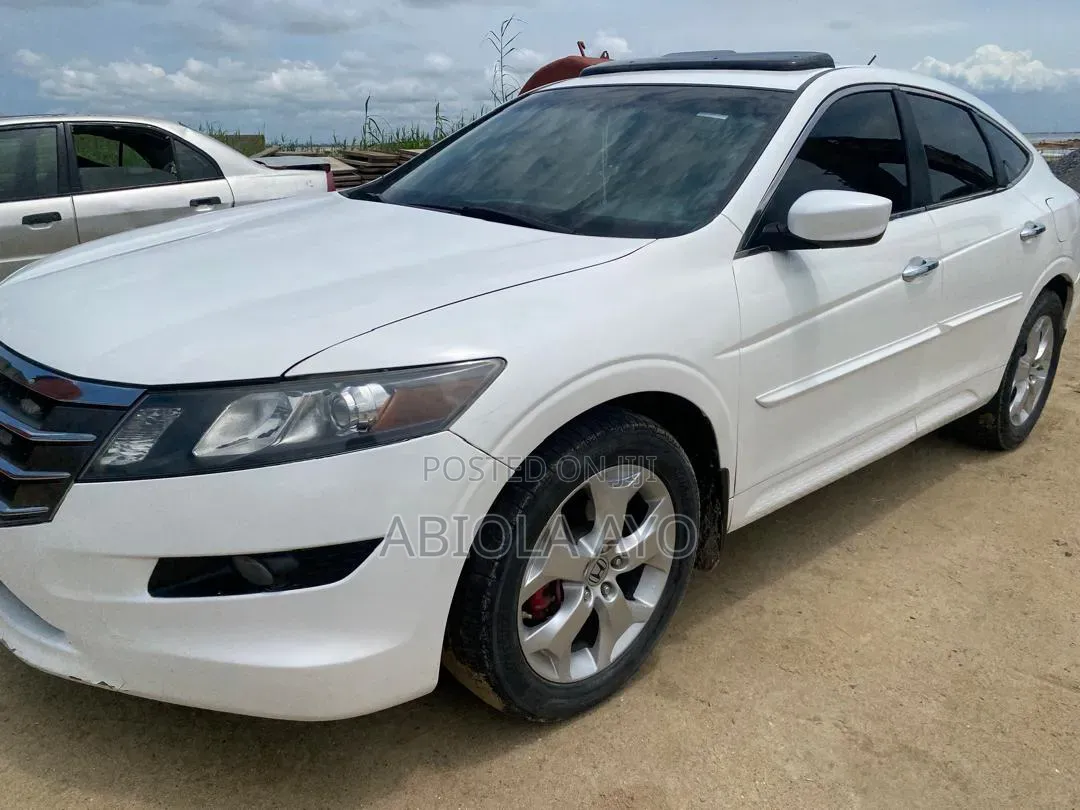 Honda Crosstour 2012 White