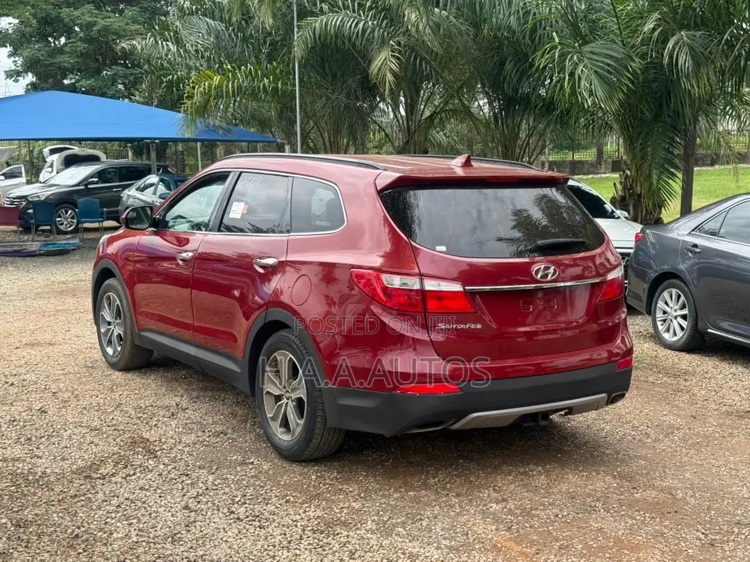 Hyundai Santa Fe 2016 Red