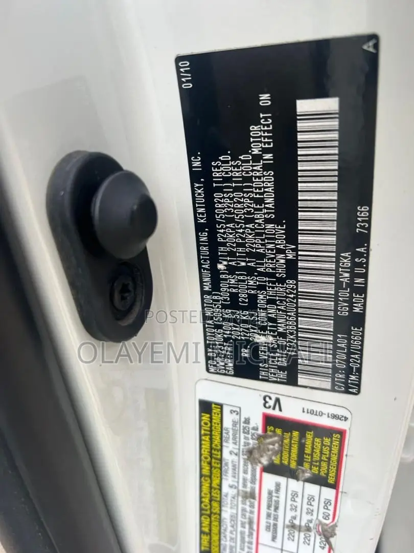 Toyota Venza V6 AWD 2010 White