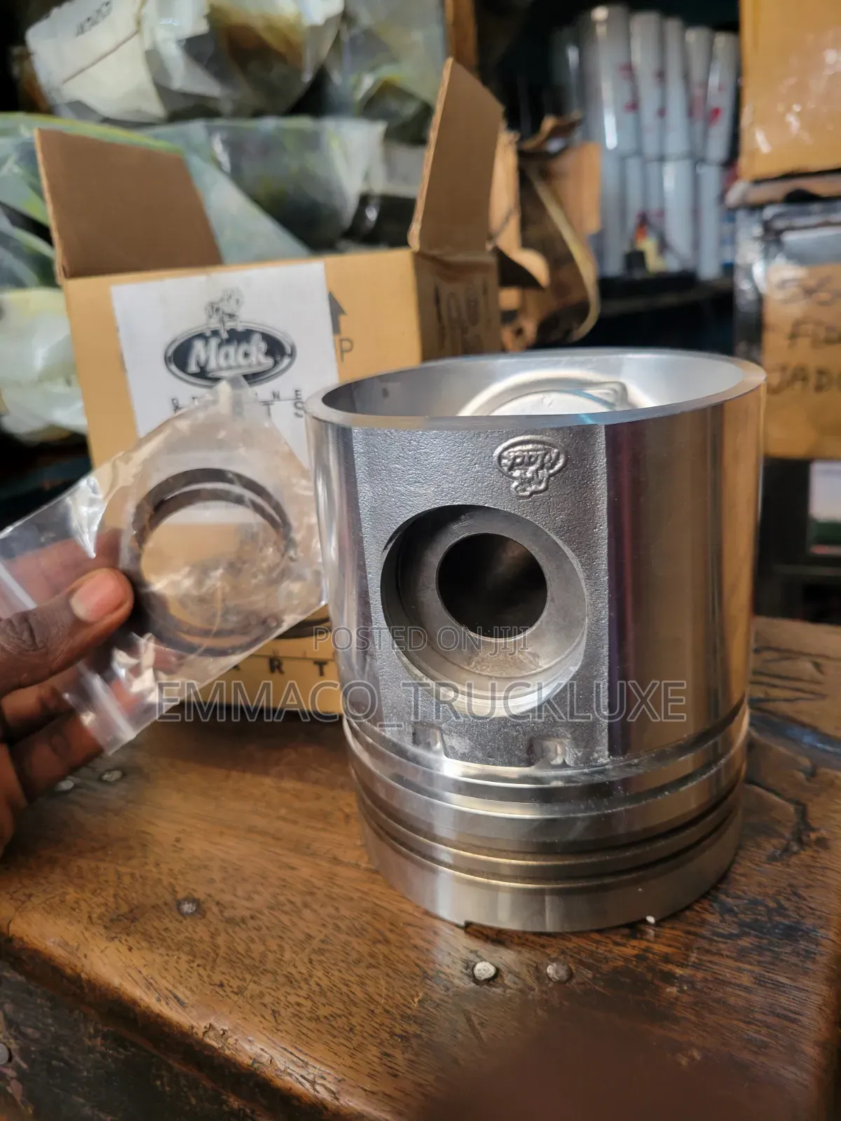 Piston Kit for Mack 12v