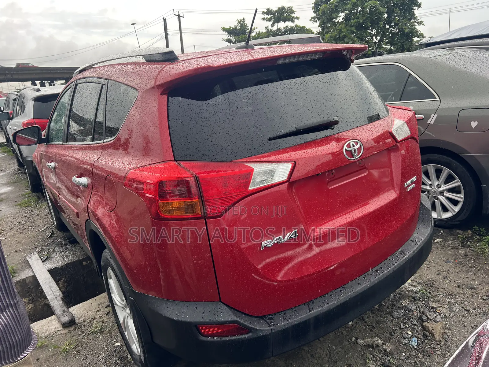 Toyota RAV4 Limited 4dr SUV AWD (2.5L 4cyl 6A) 2015 Red