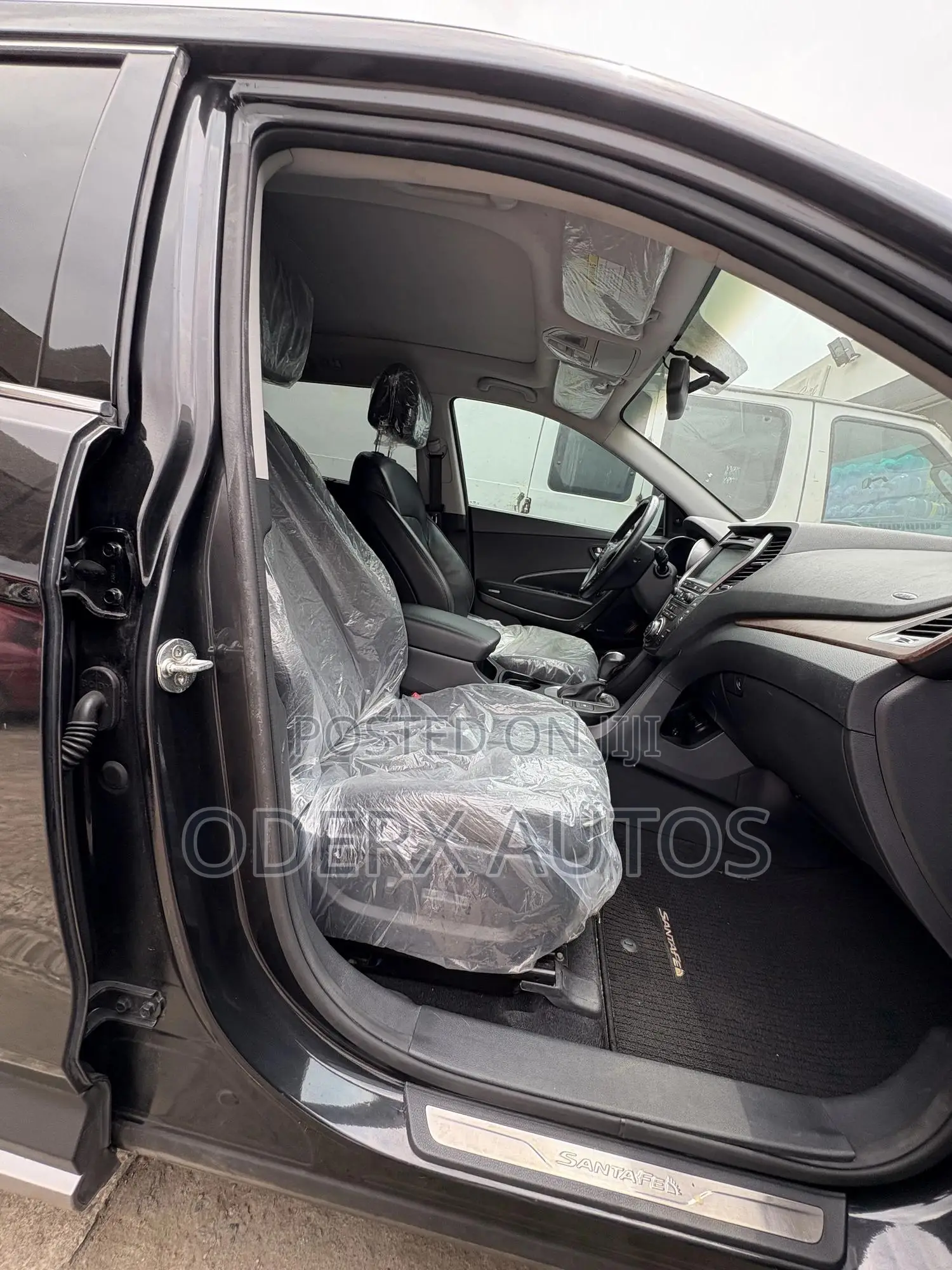 Hyundai Santa Fe Limited Ultimate AWD 2018 Black