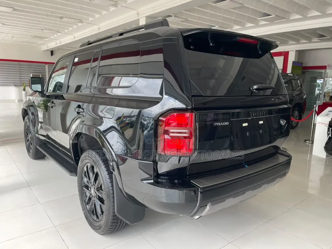 New Toyota Land Cruiser Prado 2026 Black