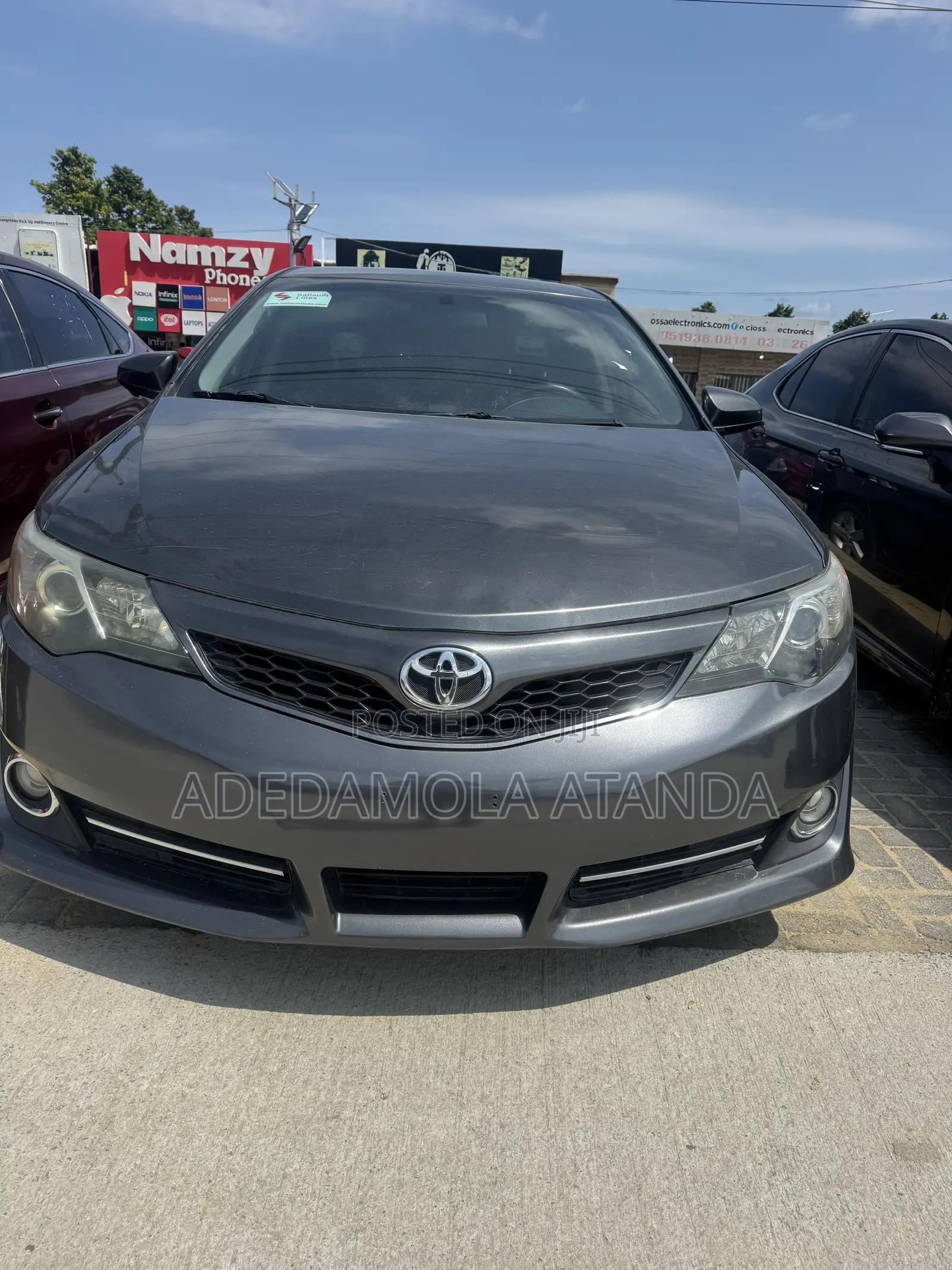 Toyota Camry SE 4dr Sedan (2.5L 4cyl 6A) 2012 Gray