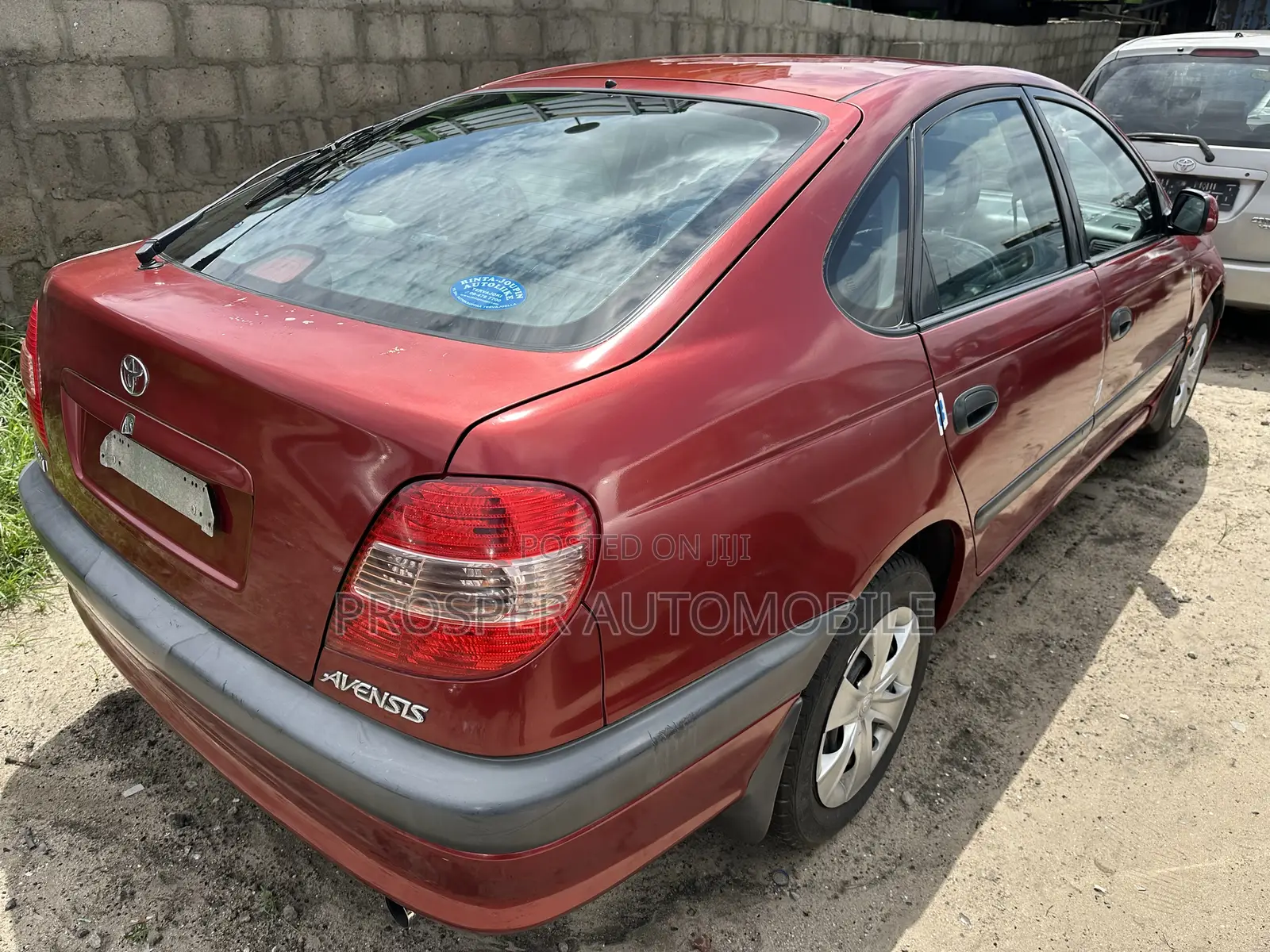 Toyota Avensis 1.6 VVT-i 2003 Red