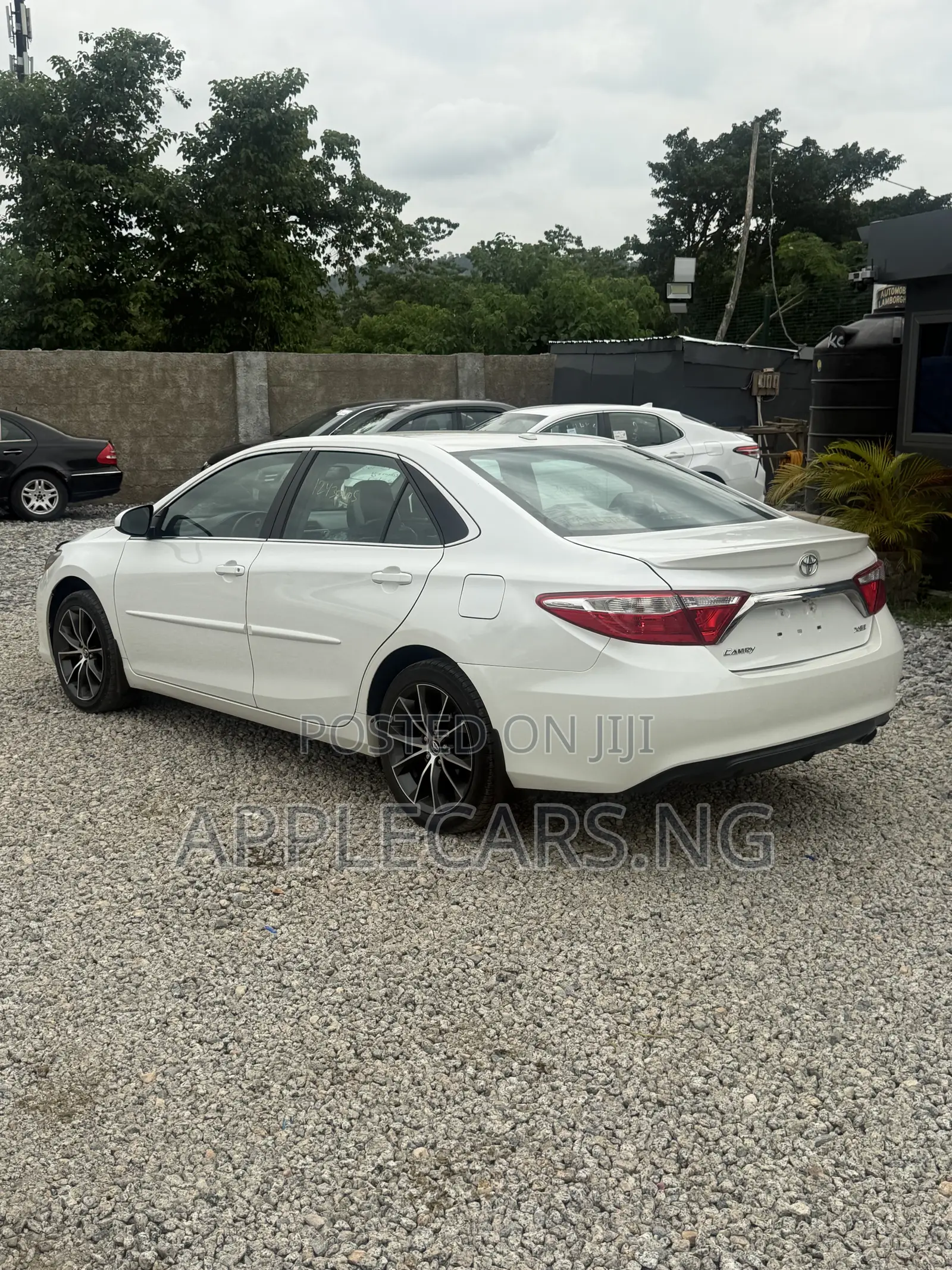Toyota Camry XSE 4dr Sedan (2.5L 4cyl 6A) 2015 White