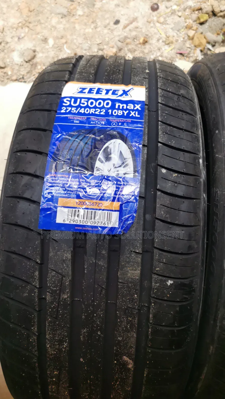 Brand New 275/40r22
