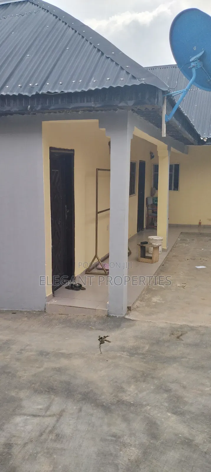 2bdrm Block of Flats in Mast, Usteem School, Osogbo for sale