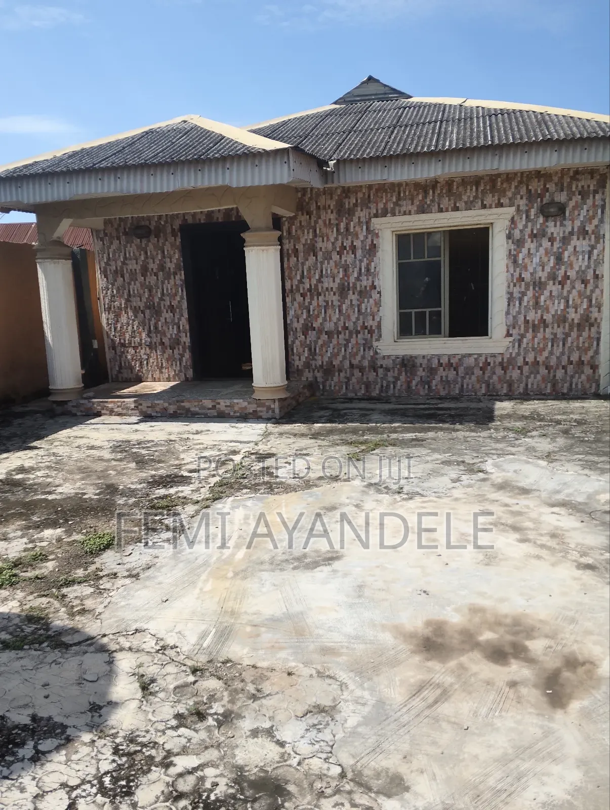 Furnished 3bdrm Bungalow in Bayeku Estate, Igbogbo for rent