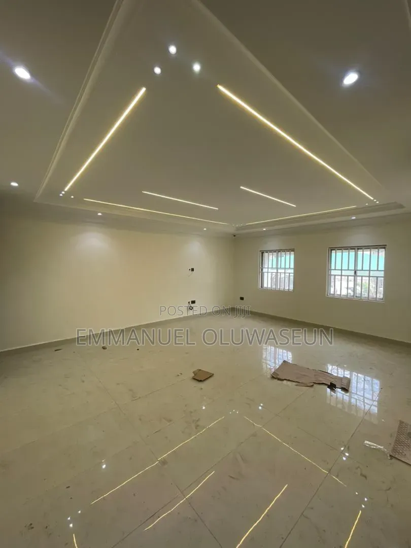 3bdrm Bungalow in Maitama for rent