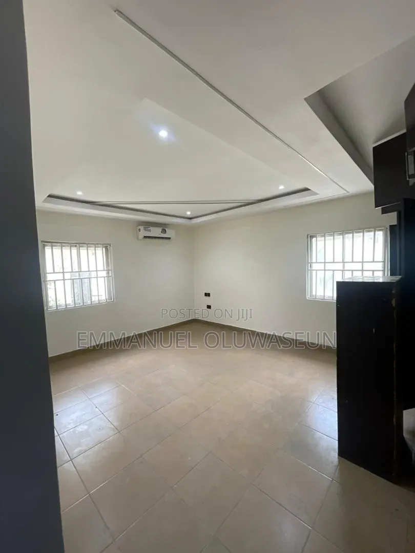 3bdrm Bungalow in Maitama for rent
