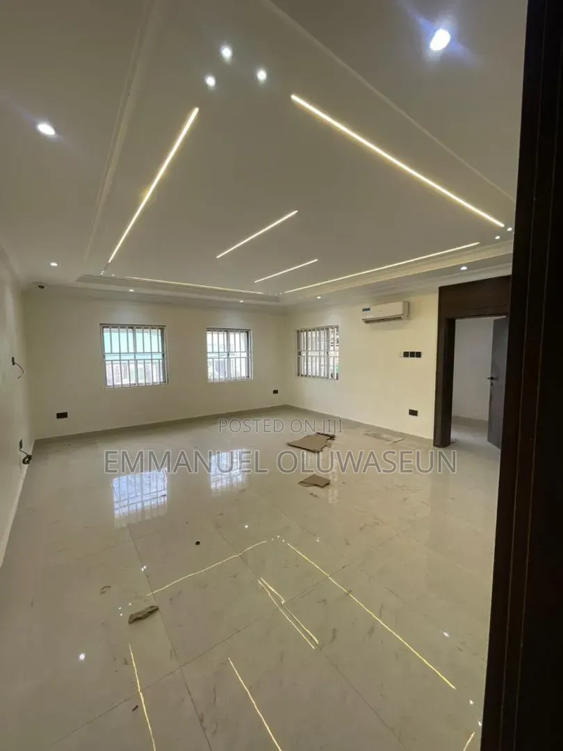 3bdrm Bungalow in Maitama for rent