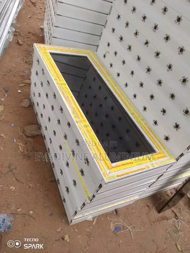 Casement Aluminium Window With Burglary