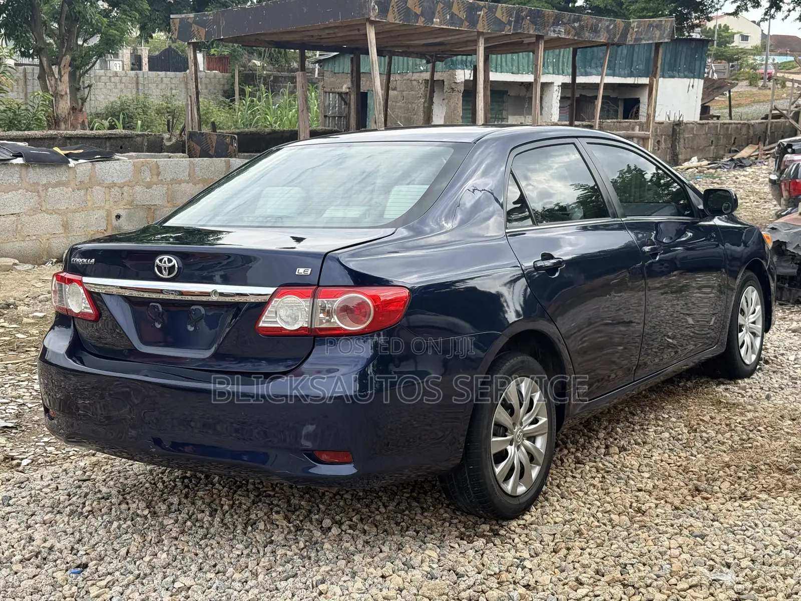 Toyota Corolla LE Special Edition 4dr Sedan (1.8L 4cyl 4A) 2013 Blue