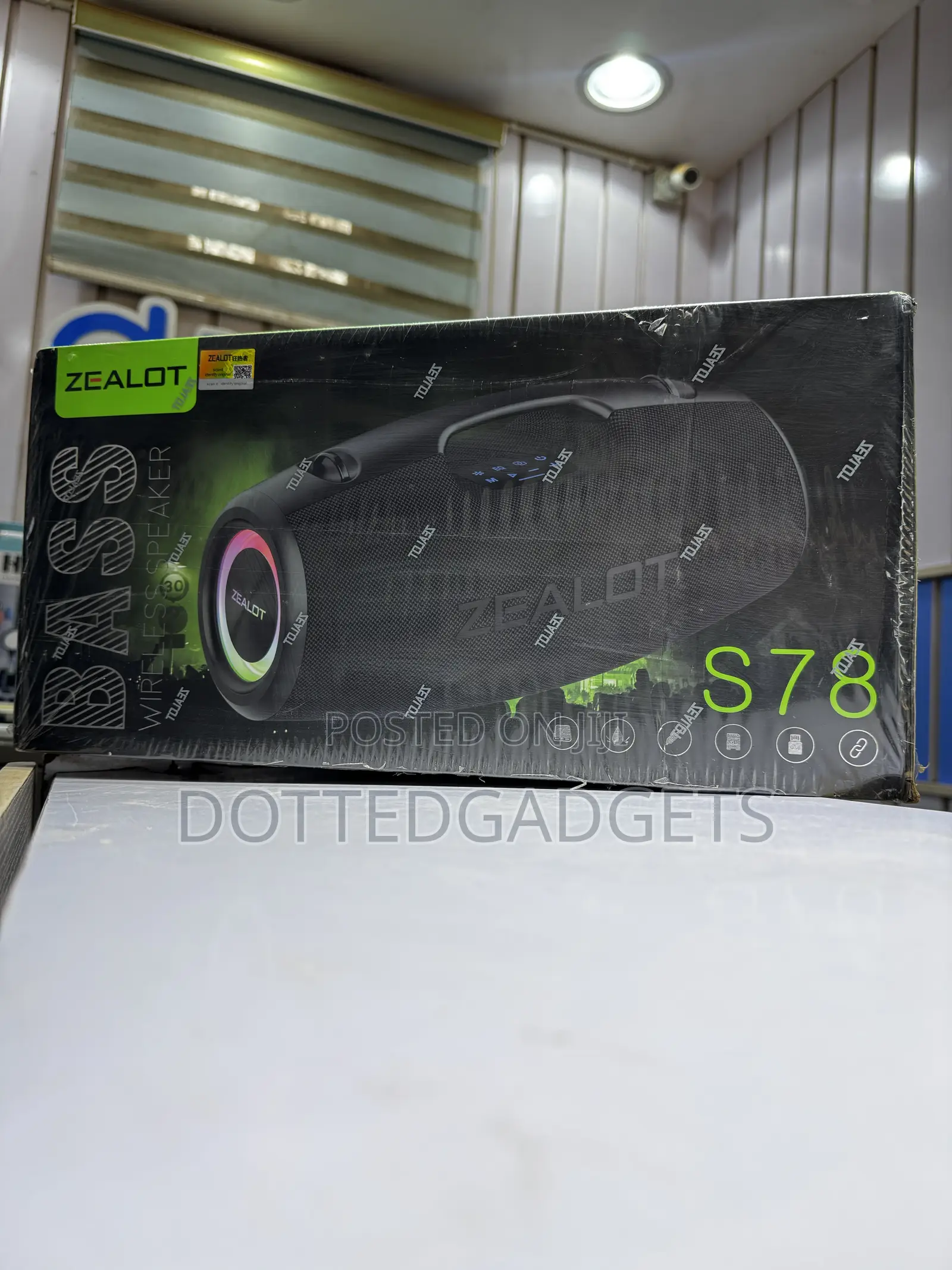Zealot S78 Portable High-Power Wireless Speaker (Heavybasstm Edition)