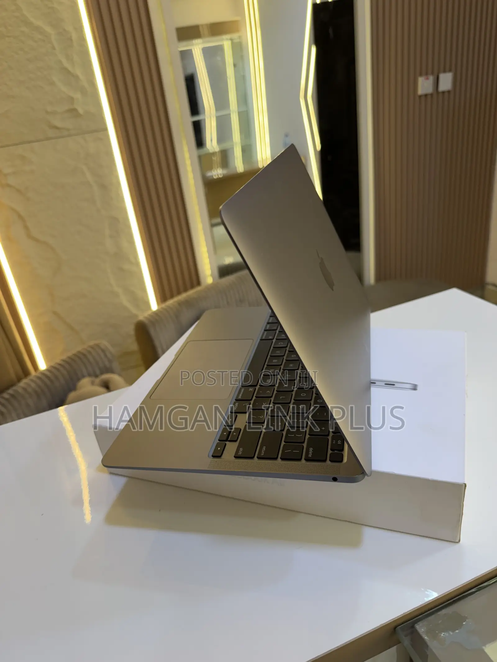 Laptop Apple MacBook Air 2020 8GB Apple M1 SSD 256GB