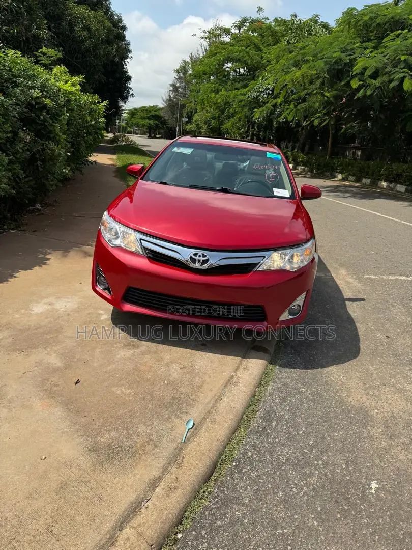 Toyota Camry 2014 Red