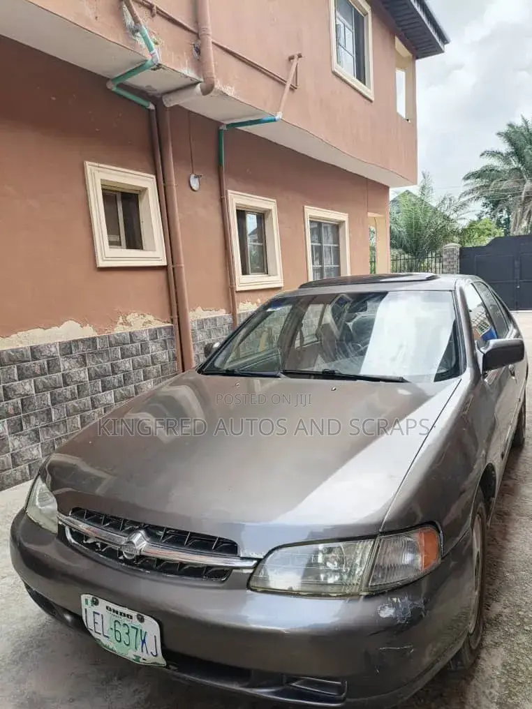 Nissan Altima 2005 Gray