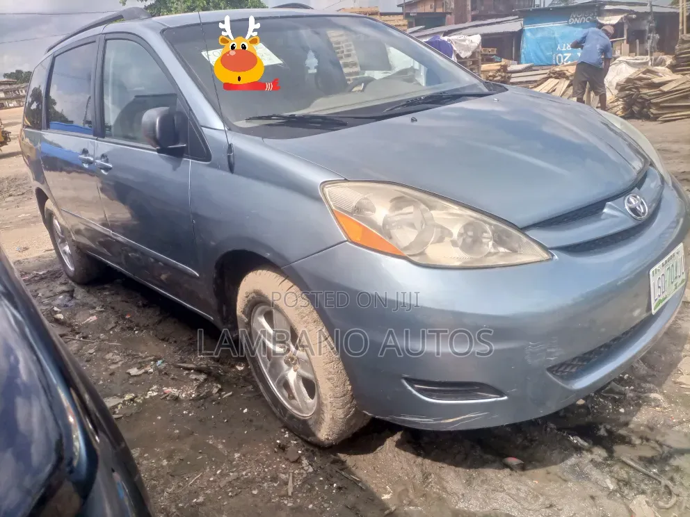 Toyota Sienna 2007 Blue