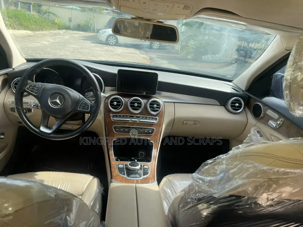 Mercedes-Benz C300 2017 Black