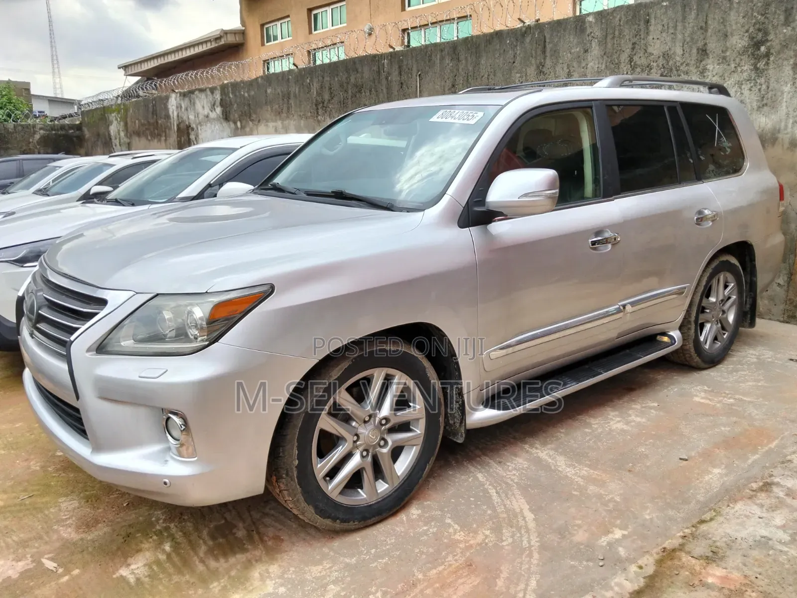Lexus LX 570 AWD 2013 Silver