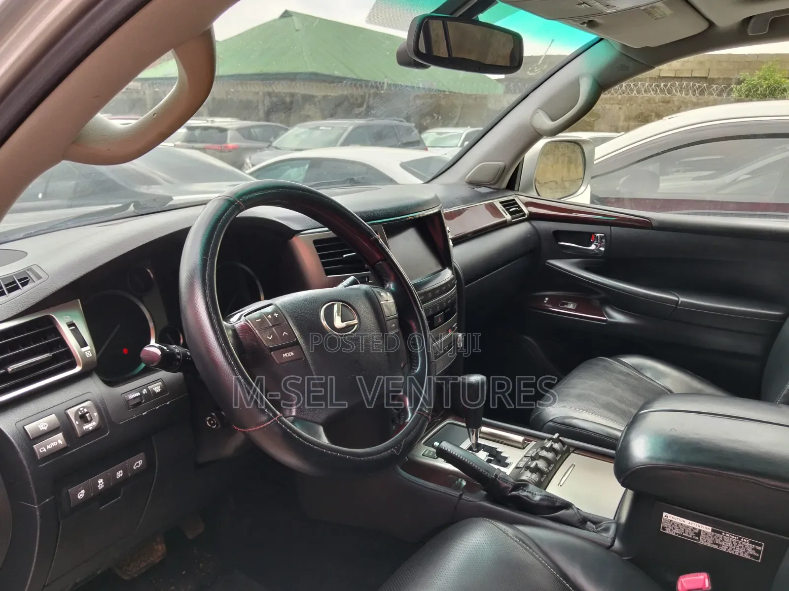 Lexus LX 570 AWD 2013 Silver