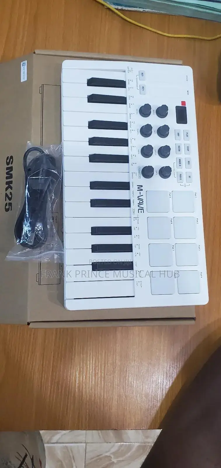 Brand New M-Vave SMK-25 Wireless Bluetooth Midi Keyboard Controller
