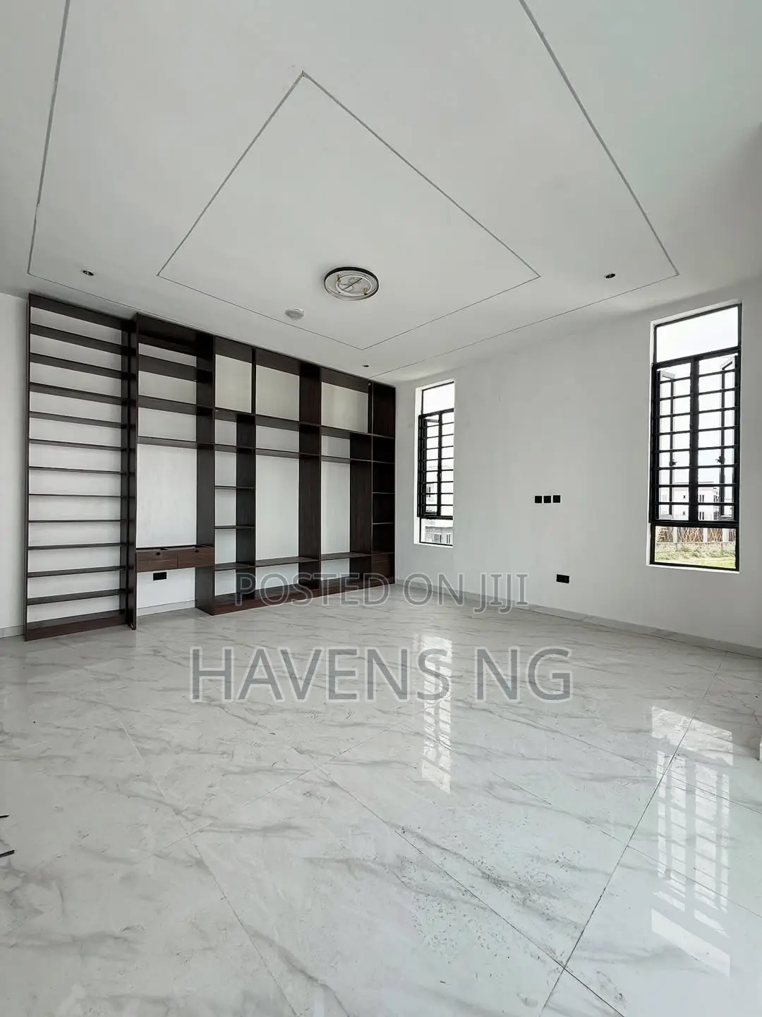 4bdrm Duplex in Lekki Phase 2 for sale