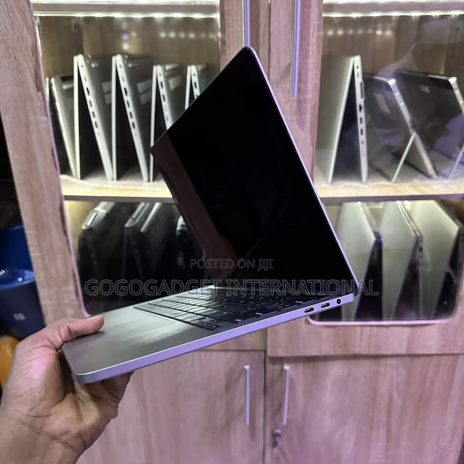Laptop Apple MacBook Pro 2020 16GB Intel Core i7 SSD 512GB