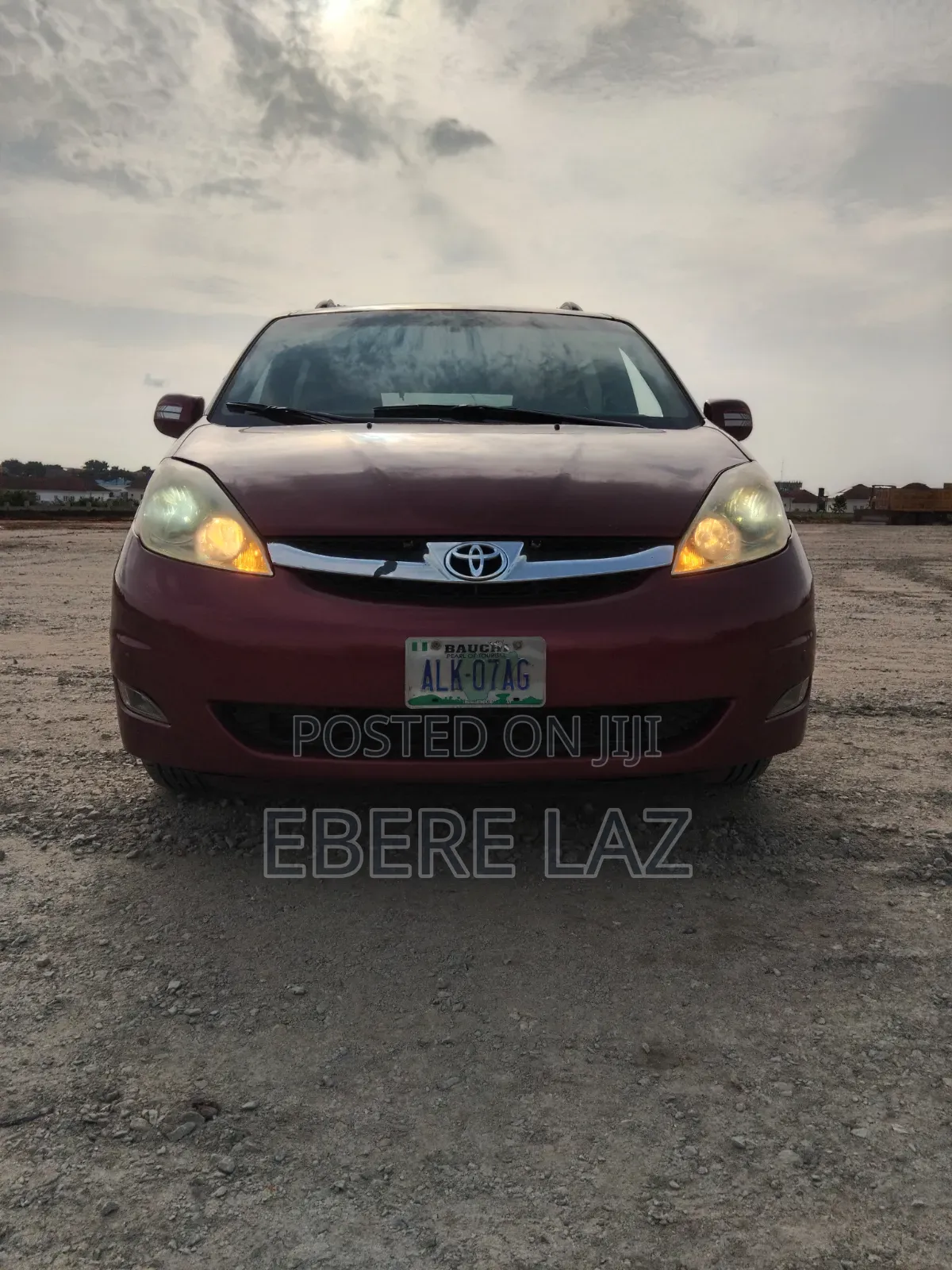 Toyota Sienna 2006 Red