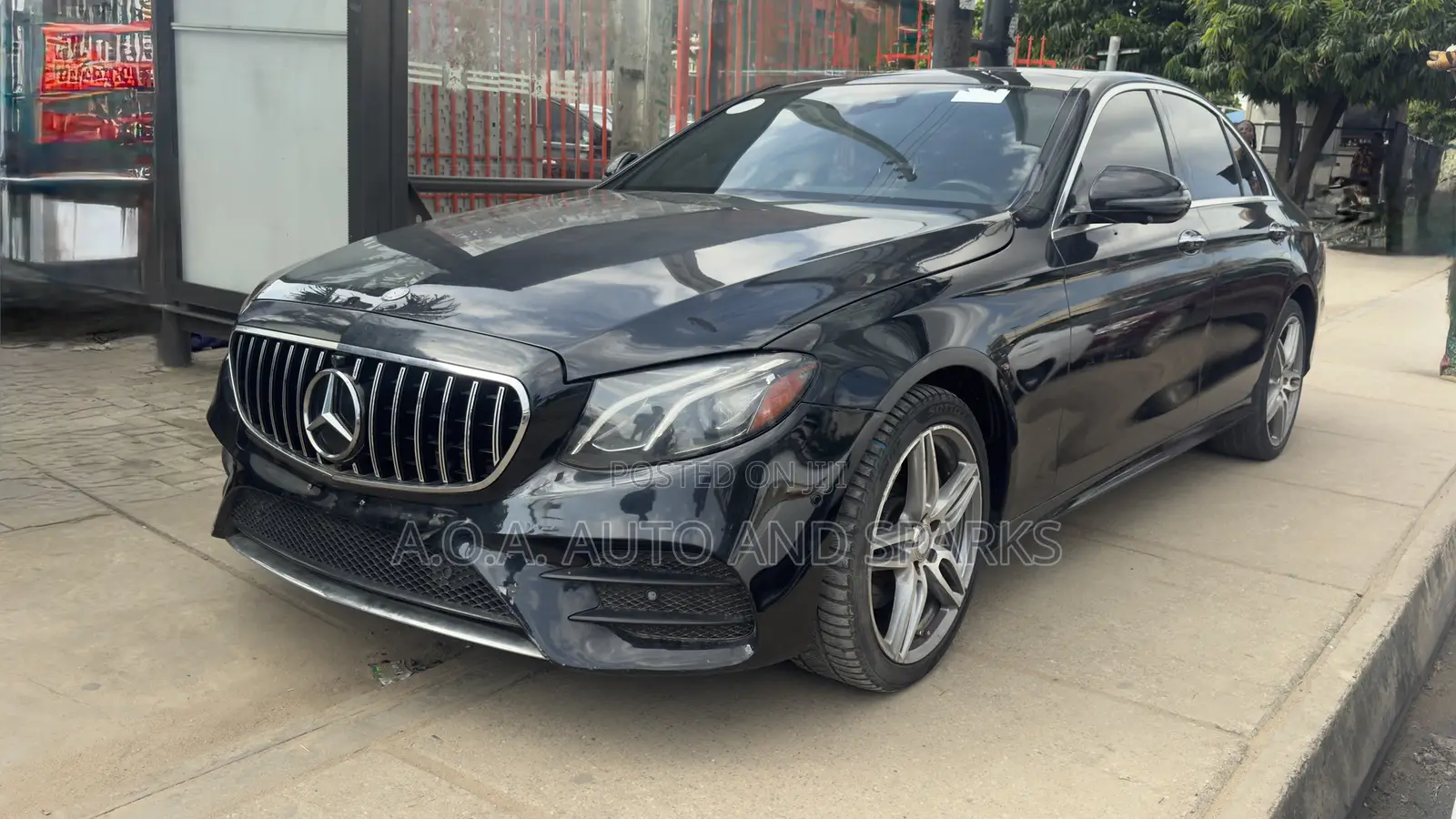 Mercedes-Benz E300 2016 Black