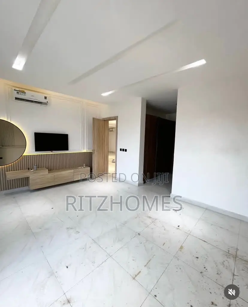 3bdrm Apartment in Lekki for rent