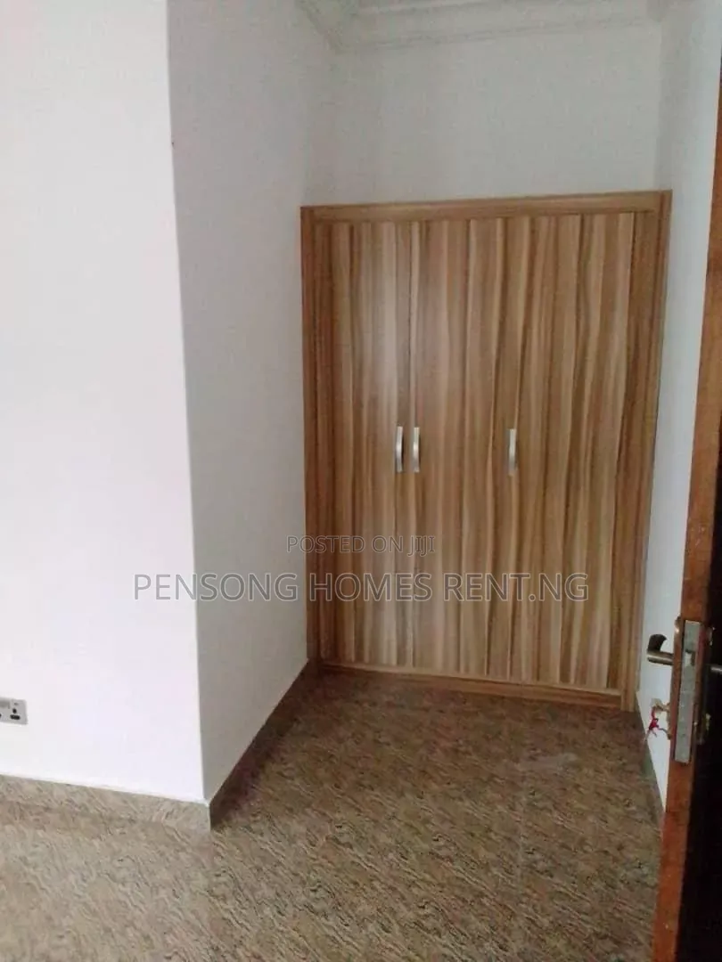 4bdrm Duplex in Unilag Estate, Lekki Expressway for sale