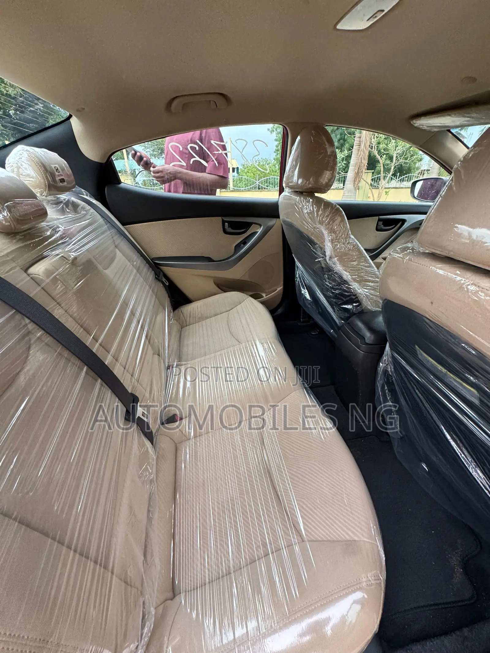 Hyundai Elantra 2012 Red